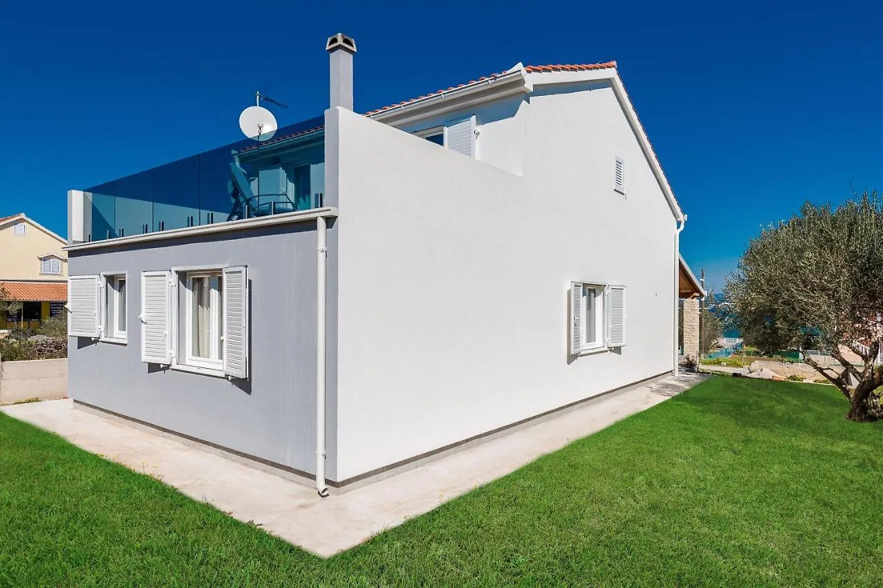 Villa Charm Tkon 0*,  Croatia