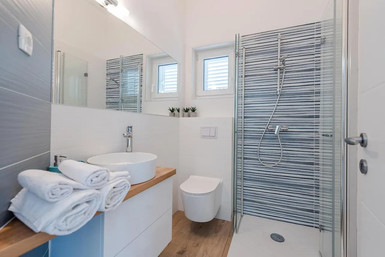 Villa Charm Tkon Chorvatsko