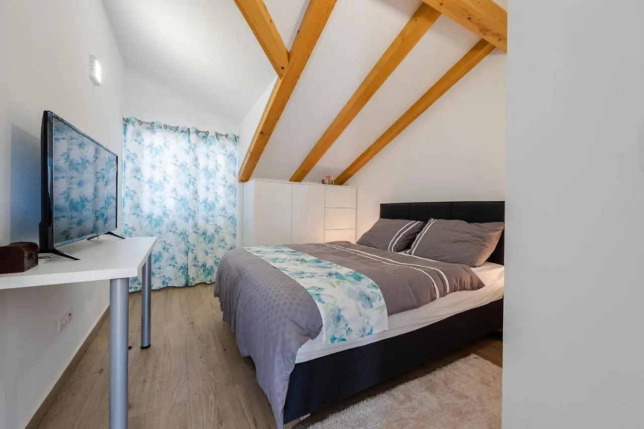 Villa Charm Tkon